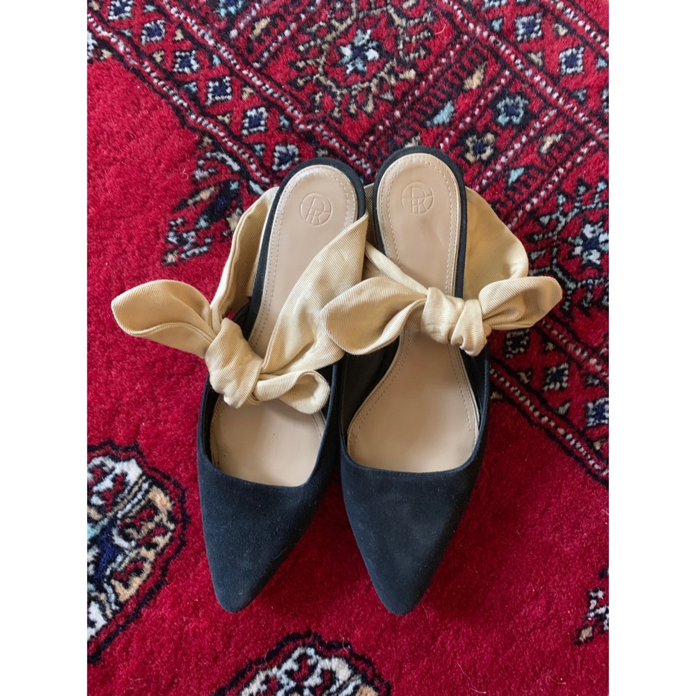 The row coco mules